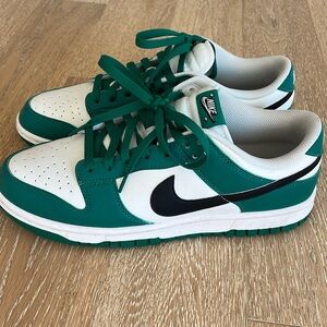 Barley Worn Nike Dunk Low SE